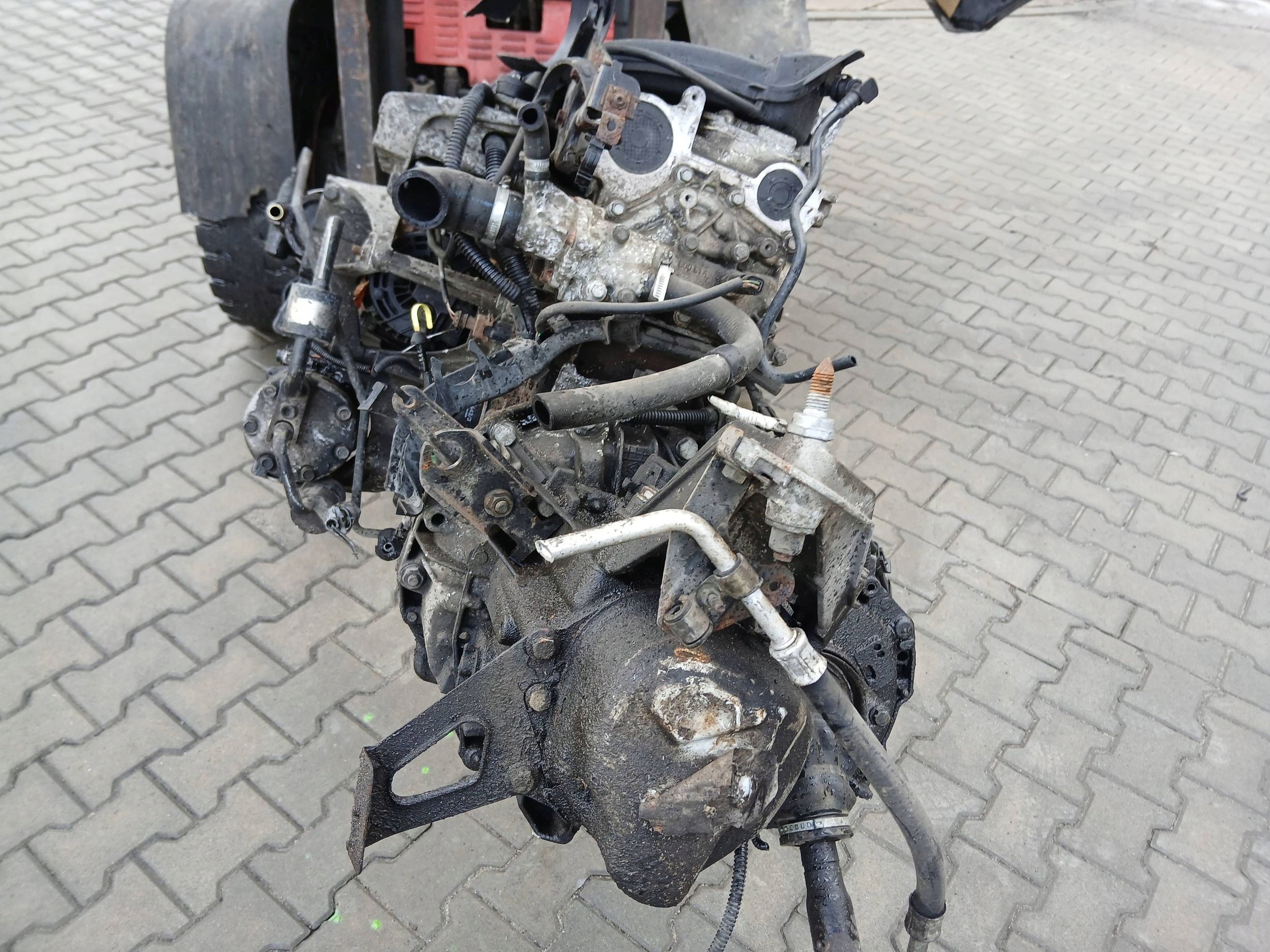 Moteur F4R 700 — vue 2