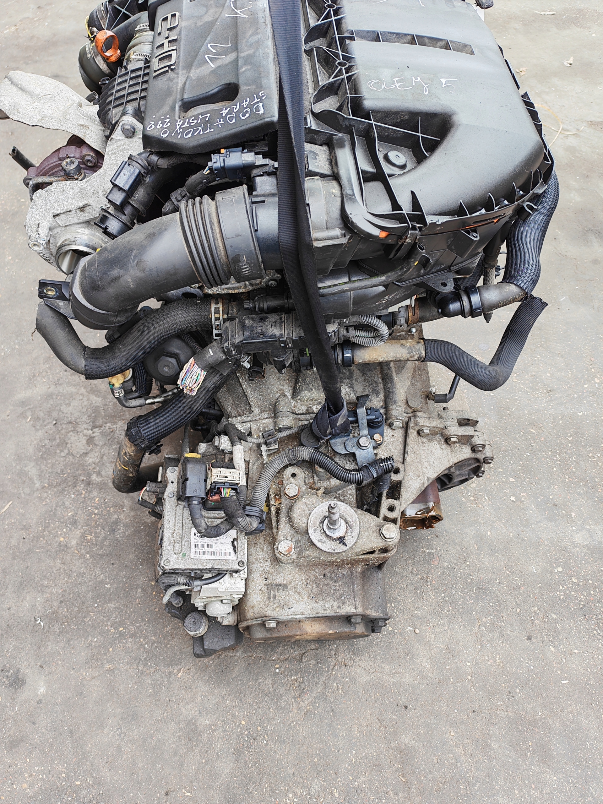 Moteur 9HC (DV6C) — vue 2