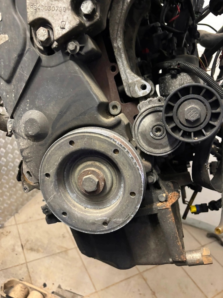 Moteur RHF (DW10BTED4) — vue 2