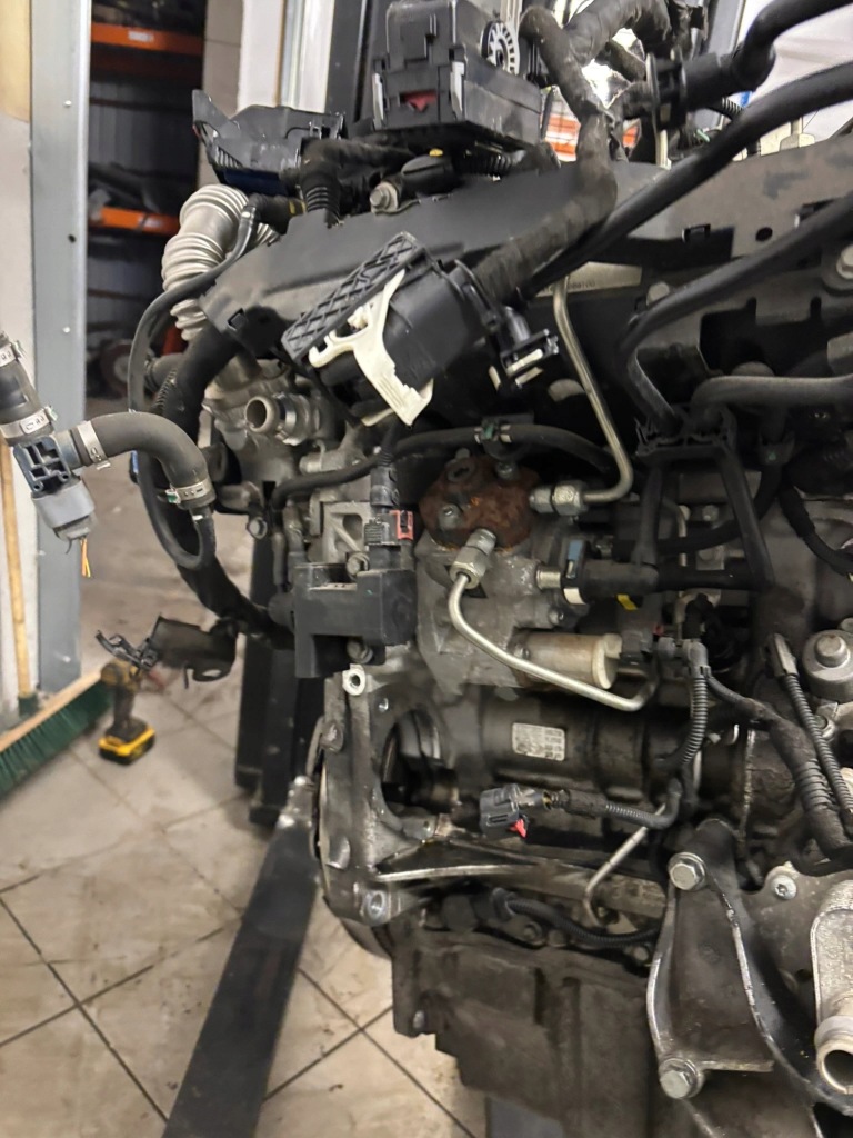 Moteur B 16 DTH — vue 5