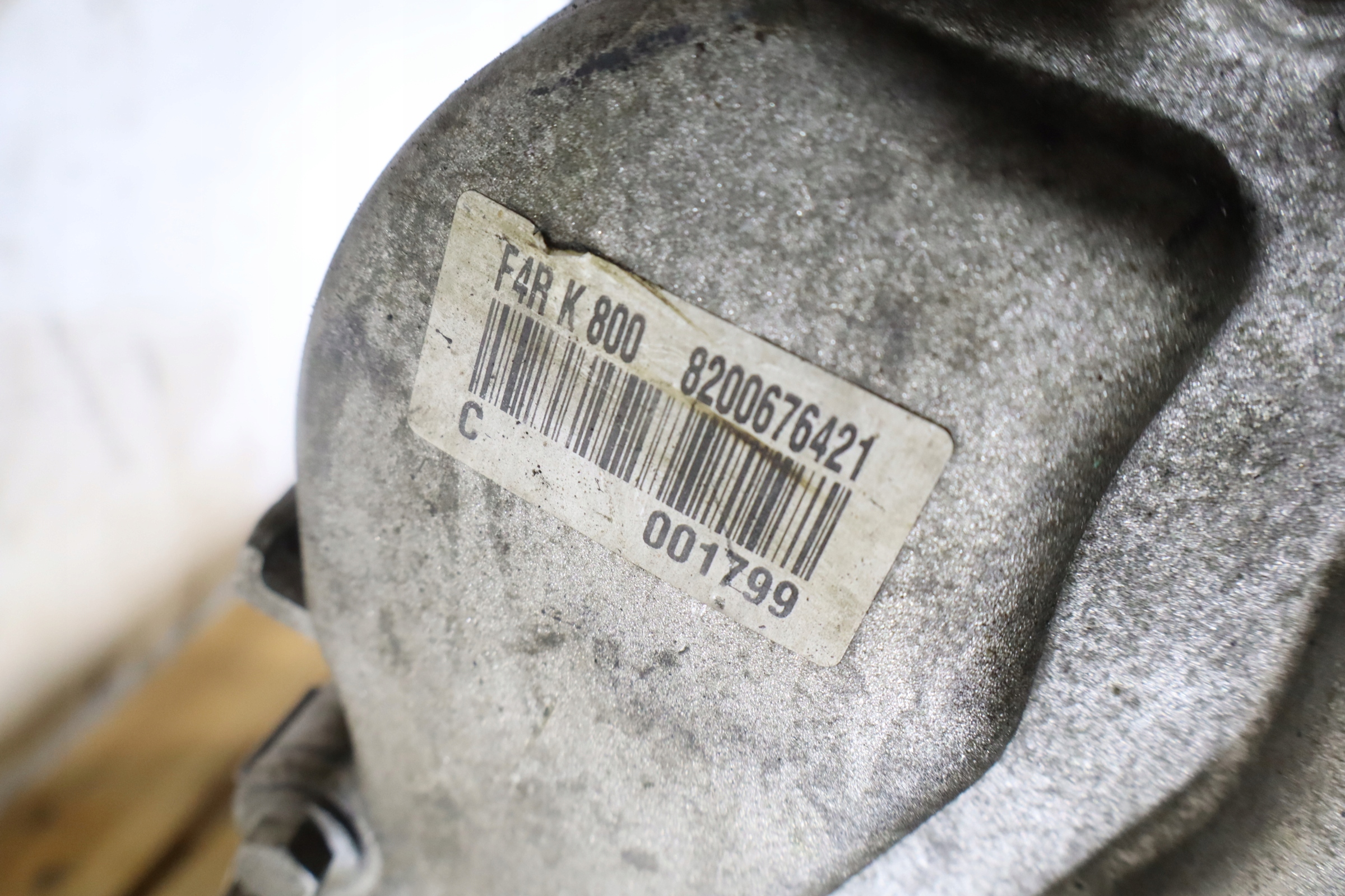 Moteur F4R 800 — vue 4