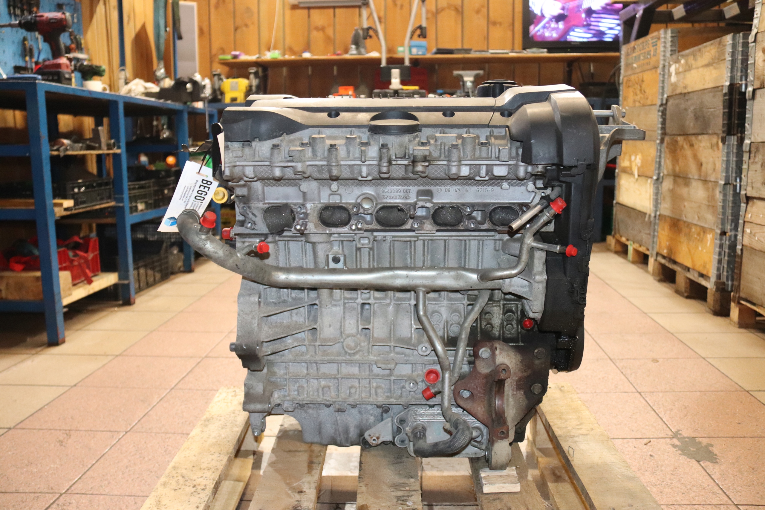 Moteur B 5254 T8 — vue 4