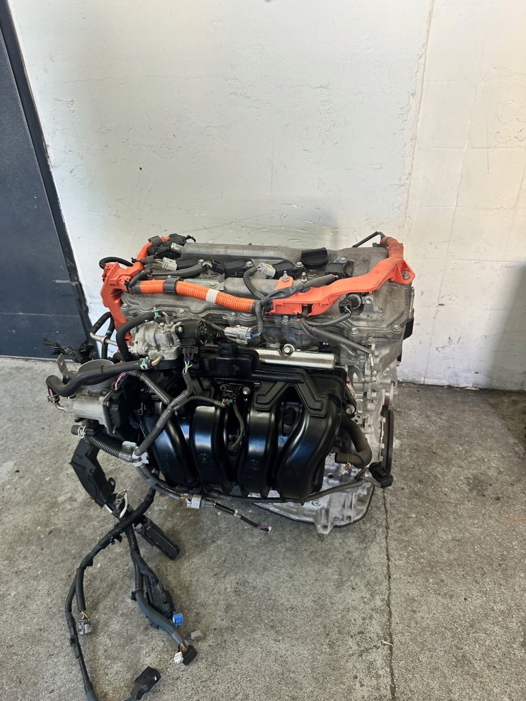 Moteur 2AR-FXE — vue 2