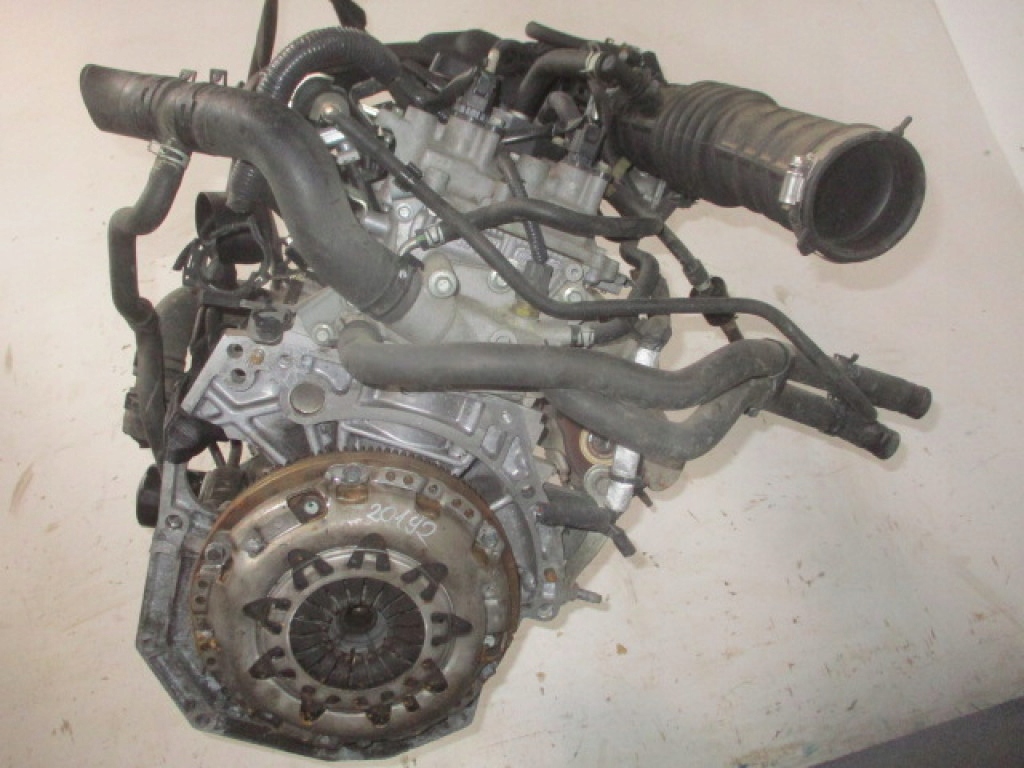 Moteur HR16DE — vue 2