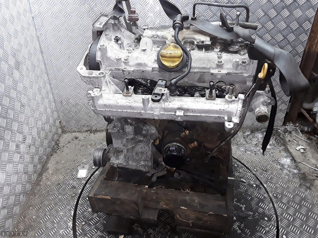 Moteur F4R 776 — vue 2