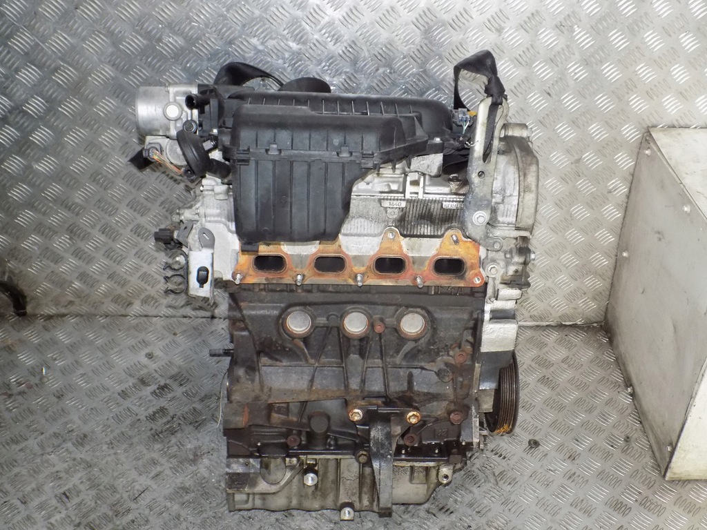 Moteur F4R 771 — vue 2