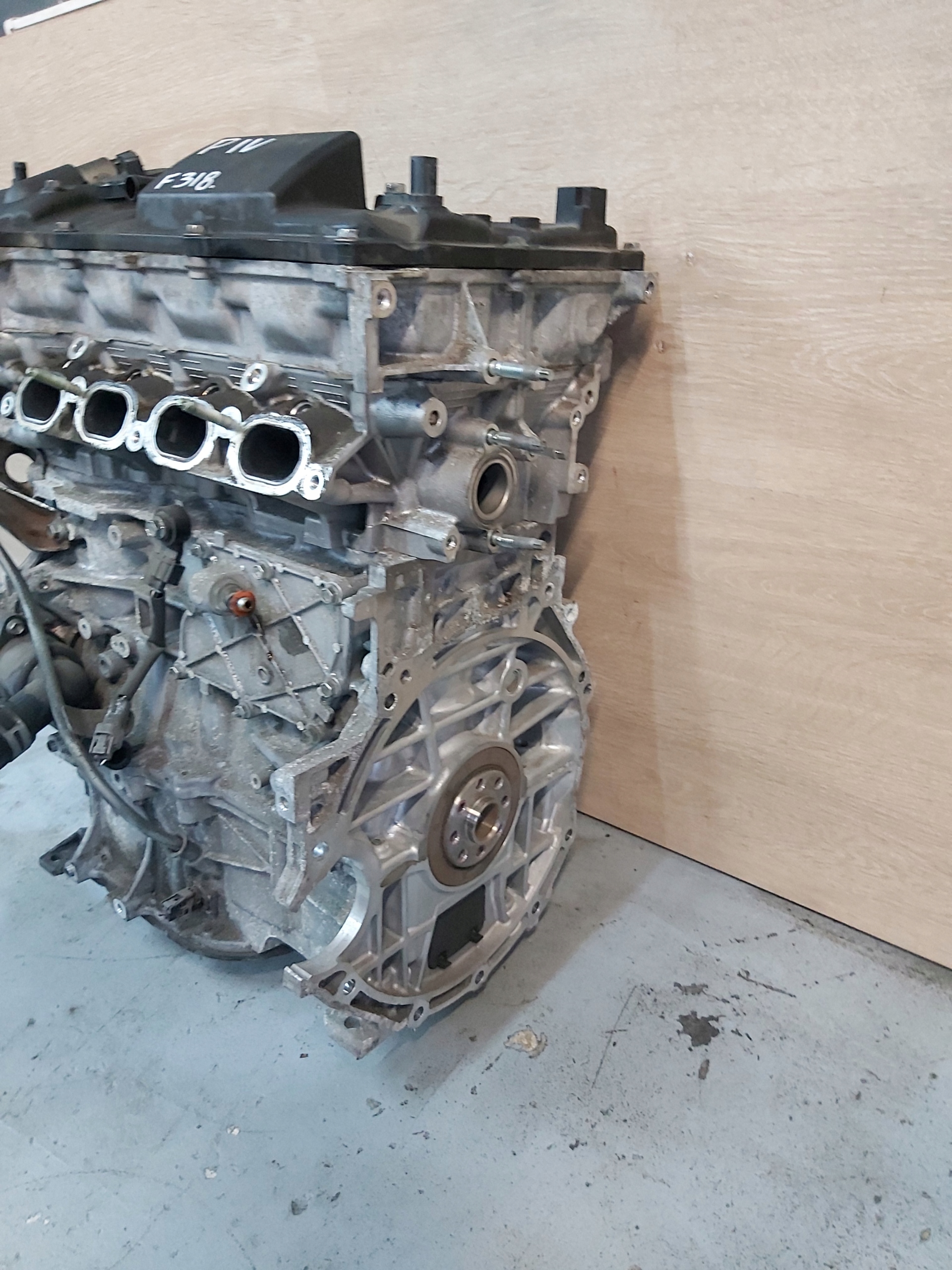 Moteur 2ZR-FXE — vue 2