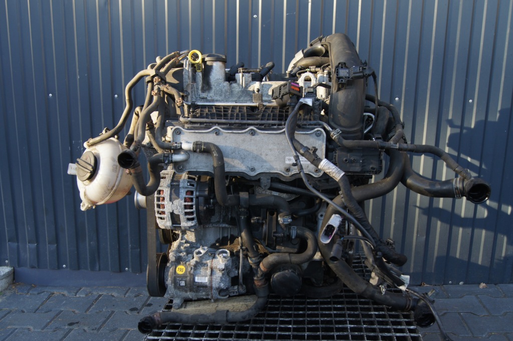 Moteur CZCA — vue 3