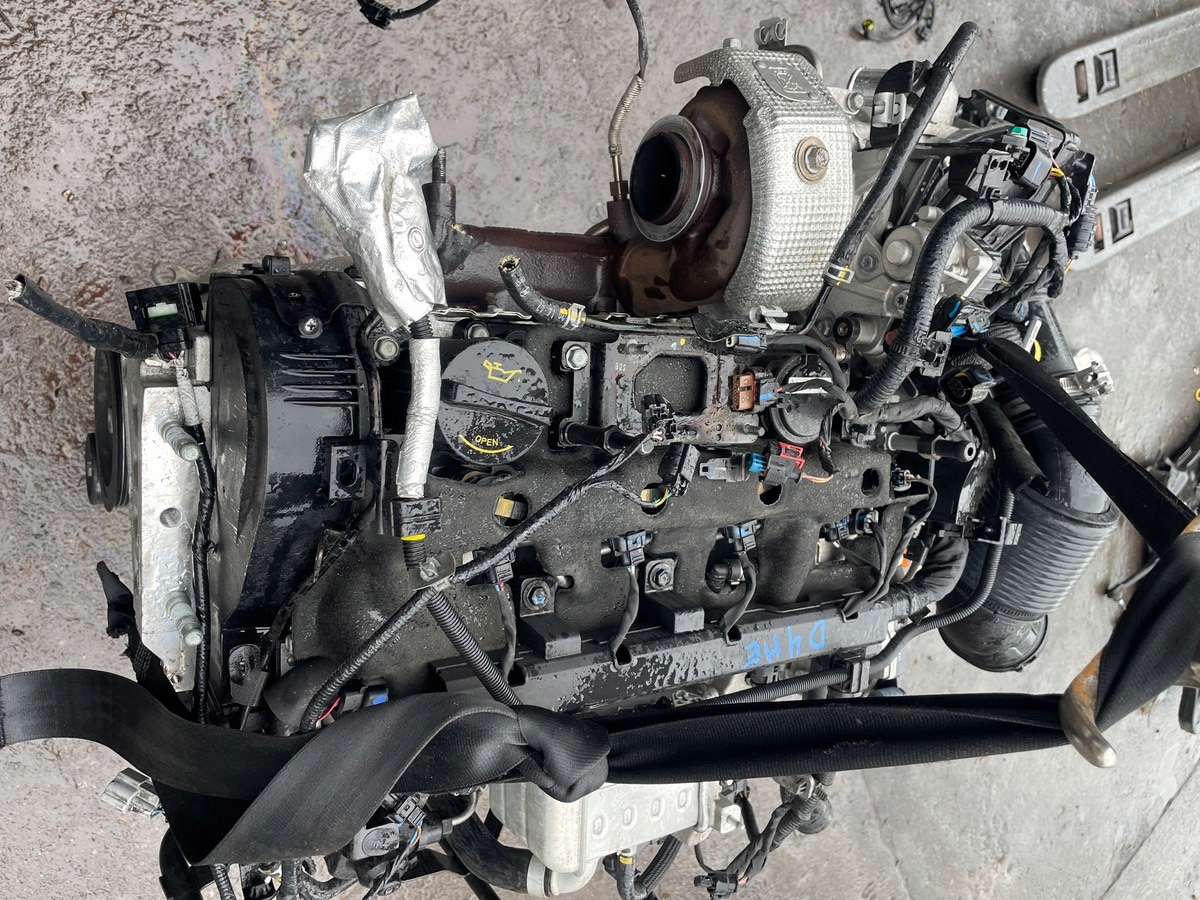 Moteur D4HE — vue 1
