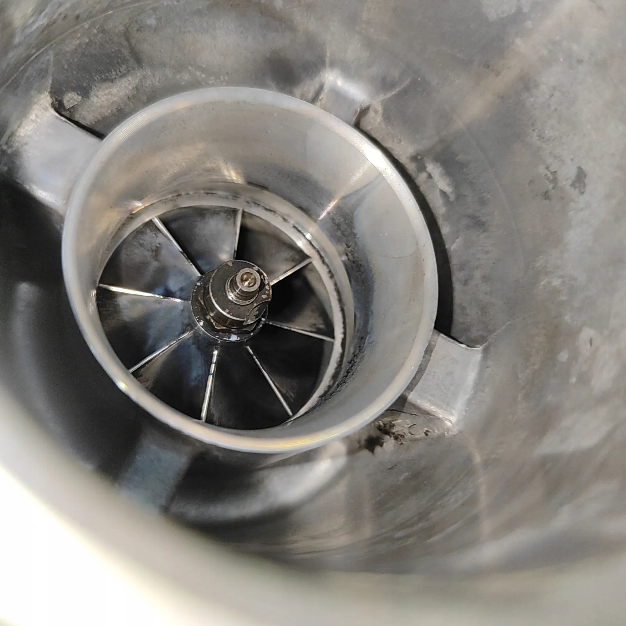 Moteur D 4204 T16 — vue 9