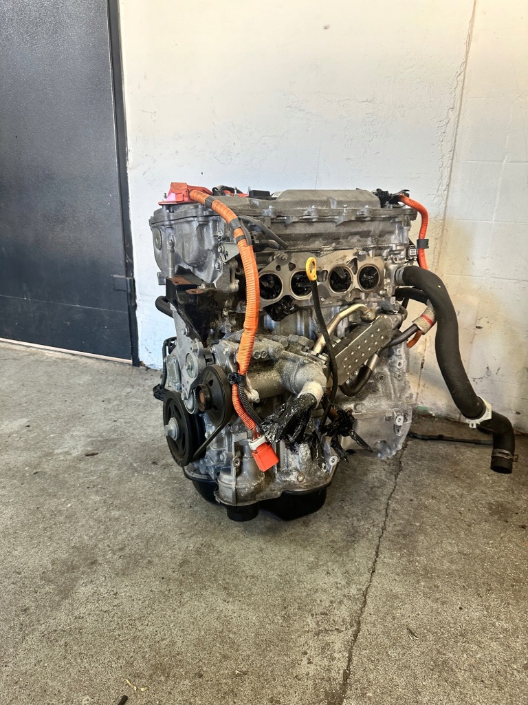 Moteur 2AR-FXE — vue 4
