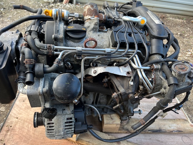 Moteur CBZB — vue 1