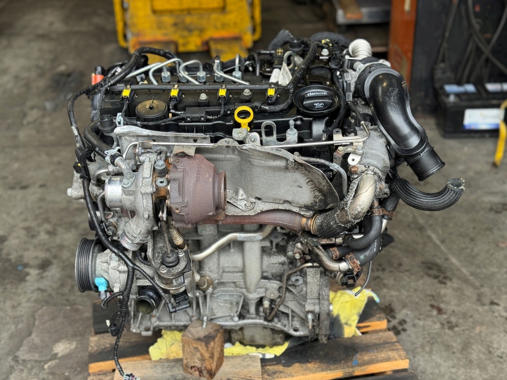 Moteur B 16 DTH — vue 1