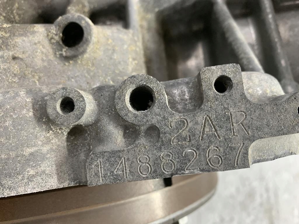 Moteur 2AR-FXE — vue 2