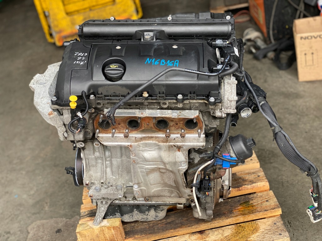 Moteur N16 B16 A — vue 1