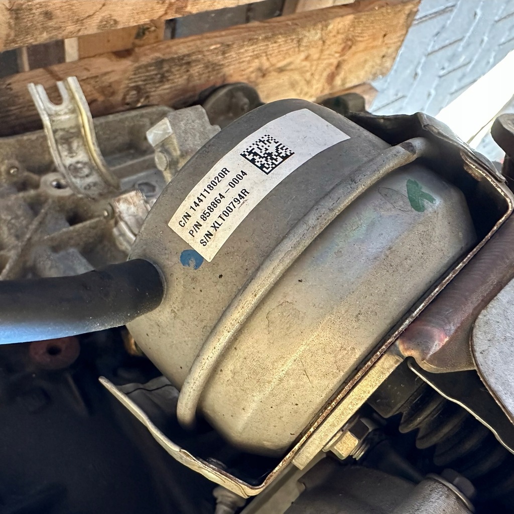 Moteur M9T 898 — vue 5