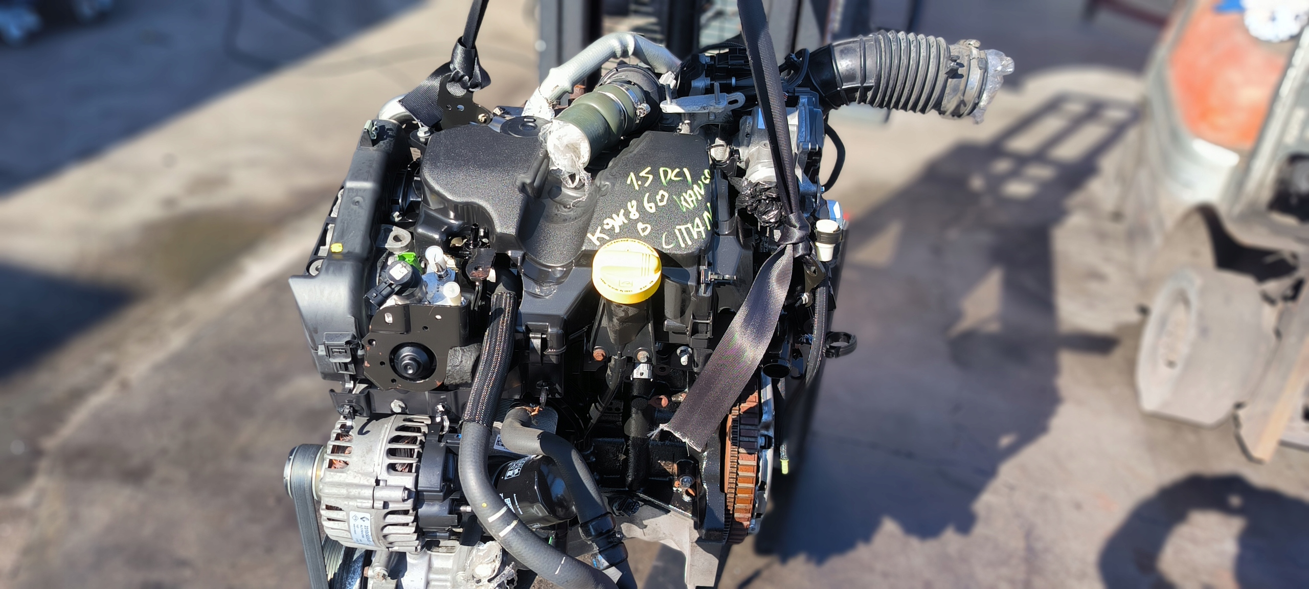 Moteur OM 607.951 (K9K) — vue 1