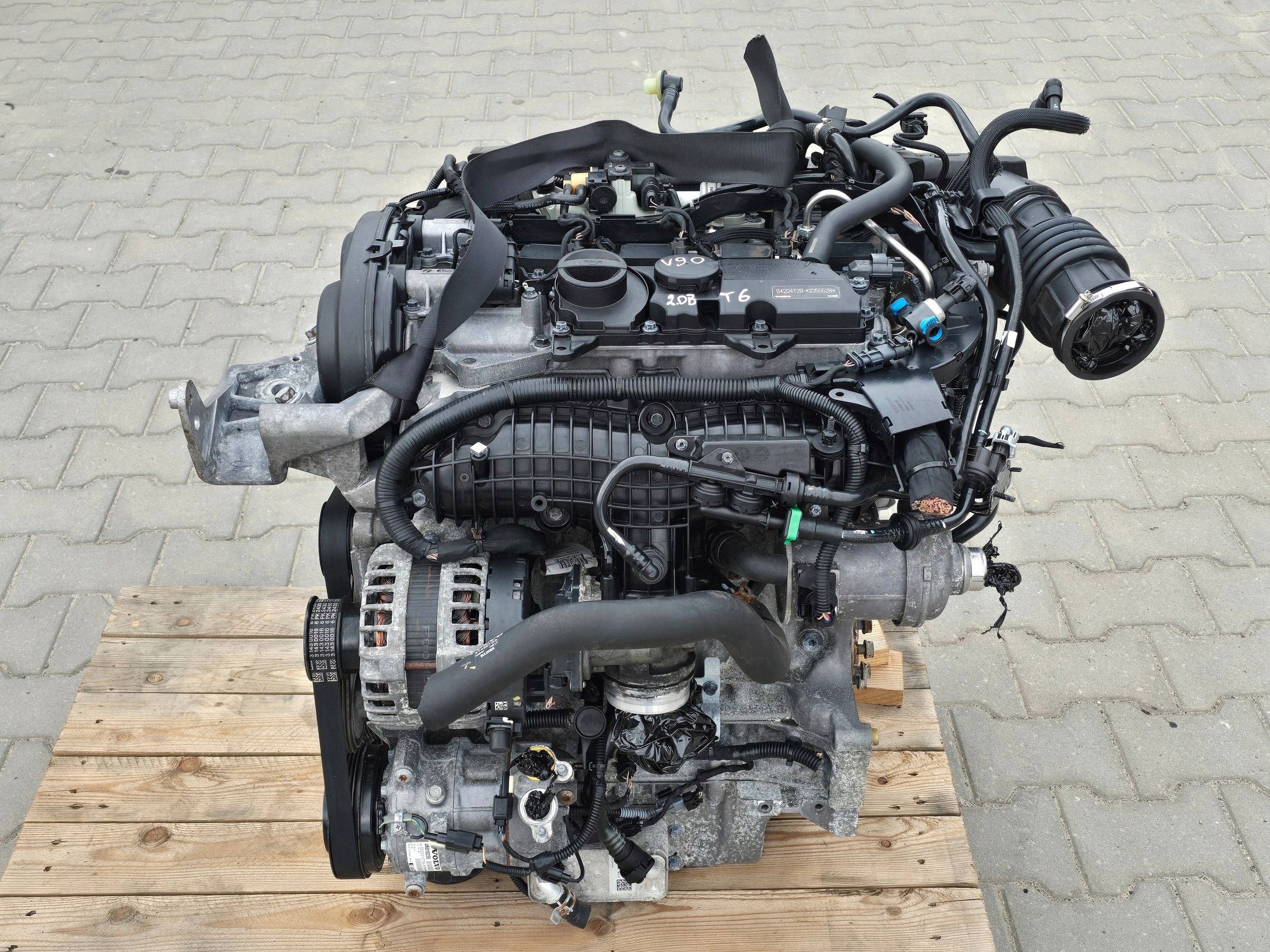 Moteur B 4204 T29 - Image 1