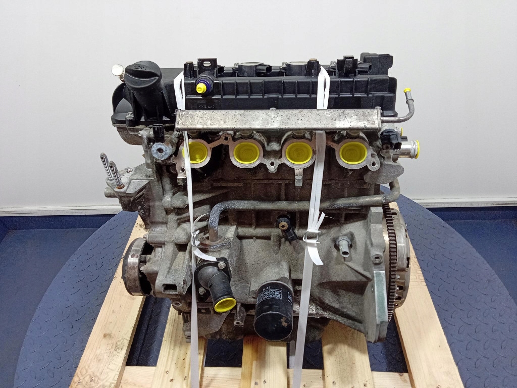 Moteur 4A90 — vue 4
