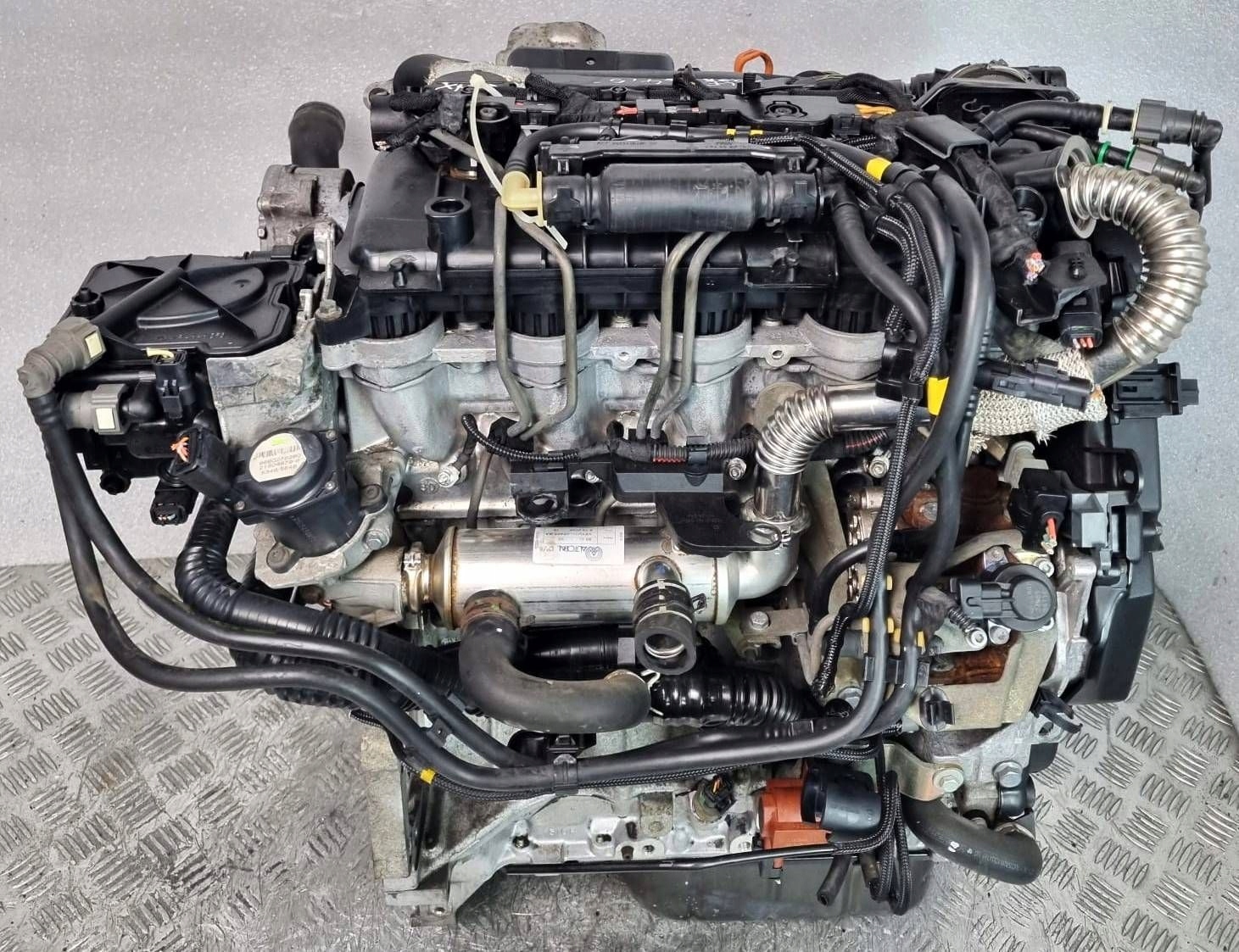 Moteur 9HX (DV6ATED4) — vue 2
