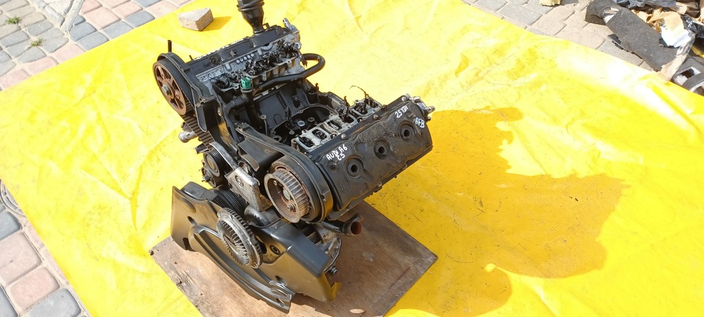 Moteur AFB — vue 5