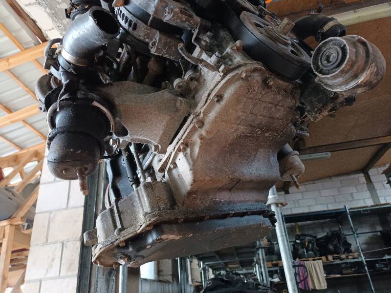 Moteur 2AD-FHV — vue 5