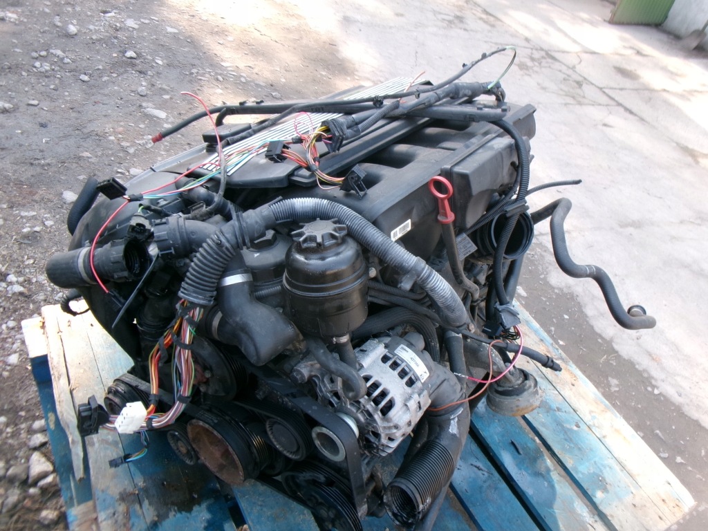 Moteur M54 B22 (226S1) — vue 1