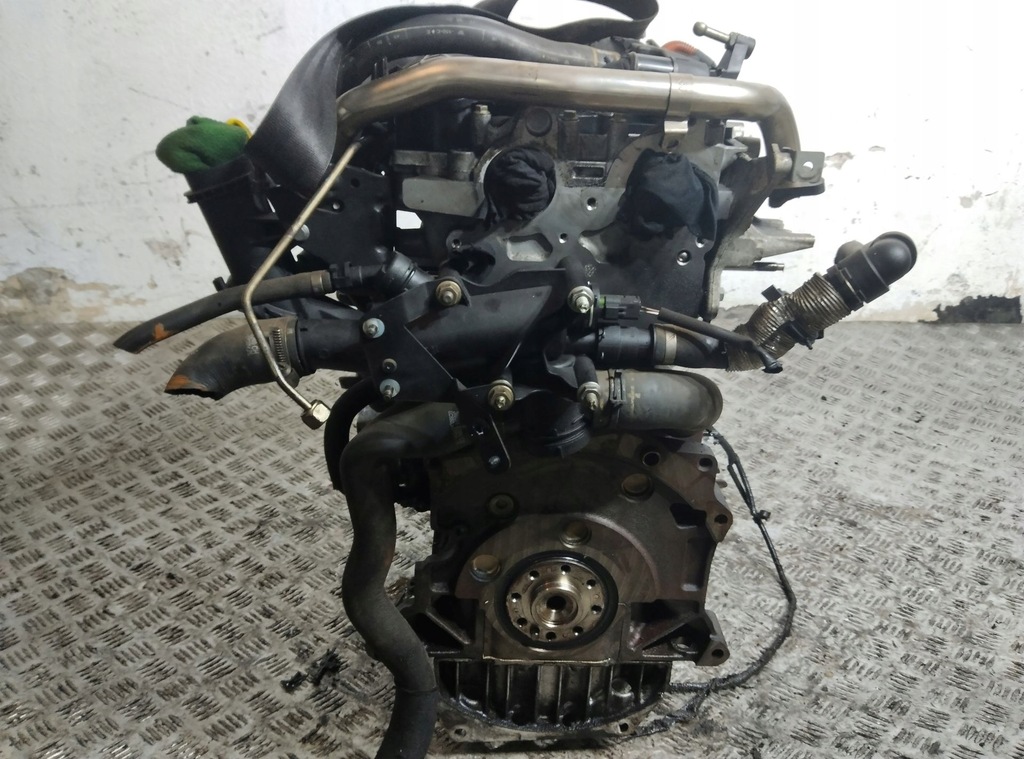 Moteur D 4204 T — vue 3