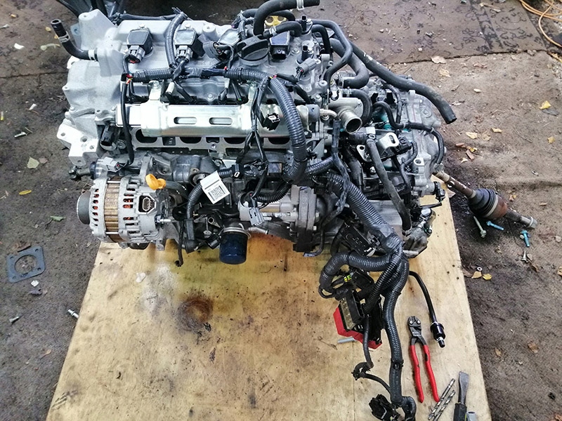 Moteur HR16DE — vue 1