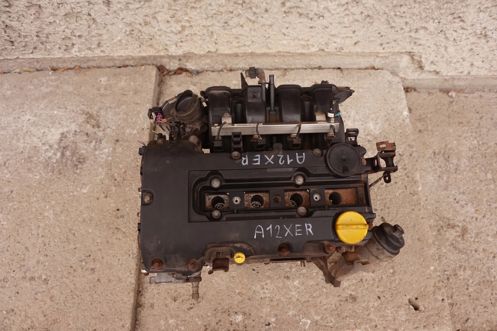 Moteur A 12 XER — vue 1