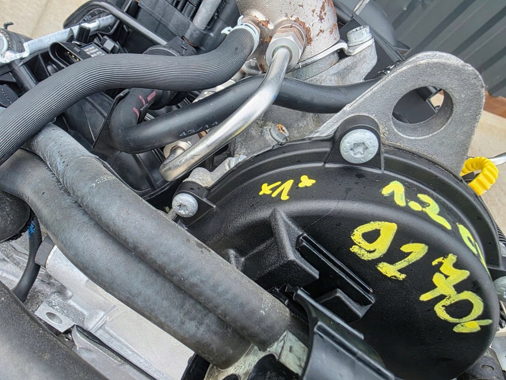 Moteur CBZB — vue 7