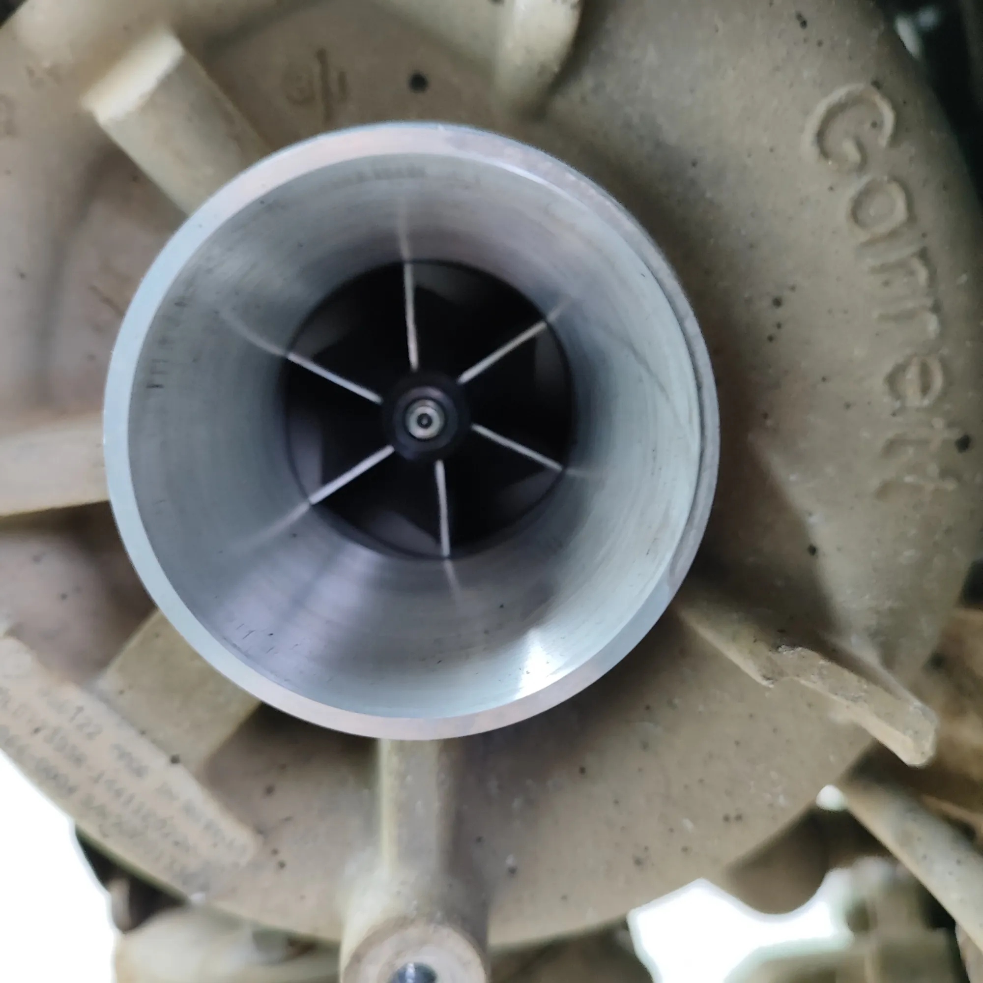 Moteur M9T 716 — vue 4