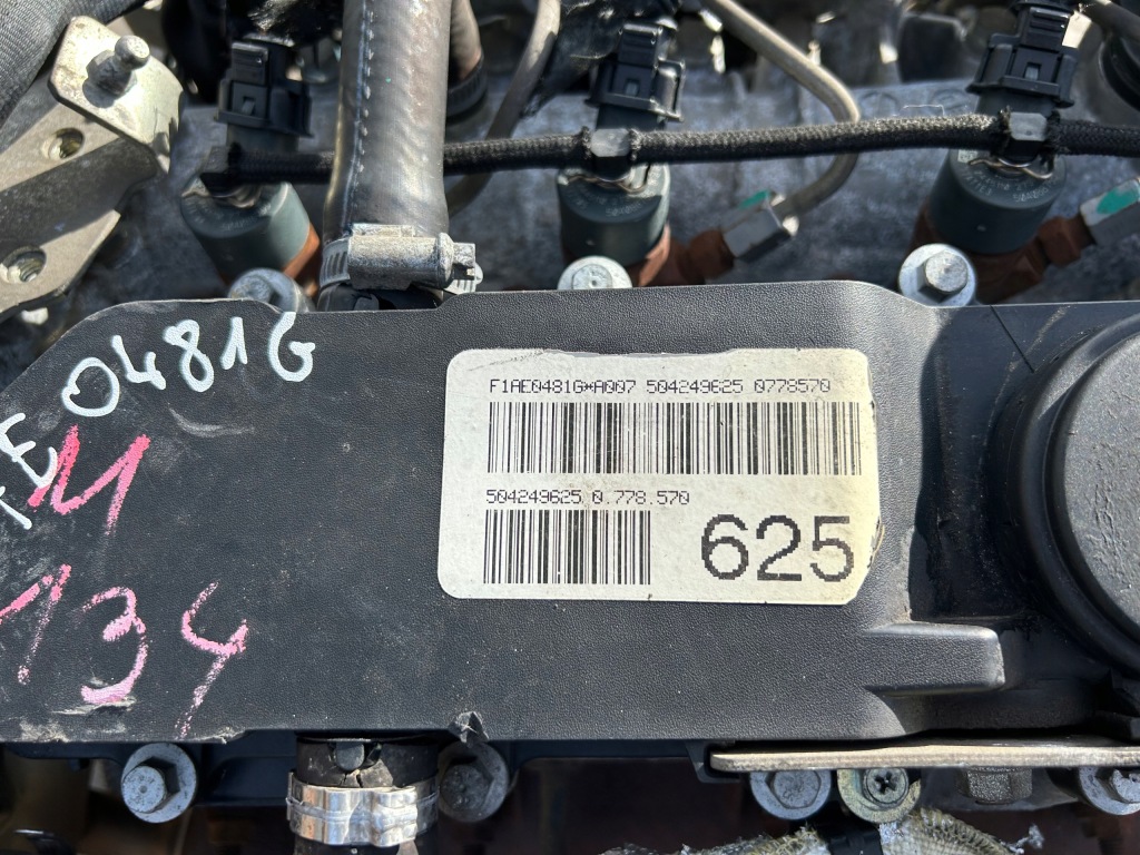 Moteur F1AE0481G — vue 6