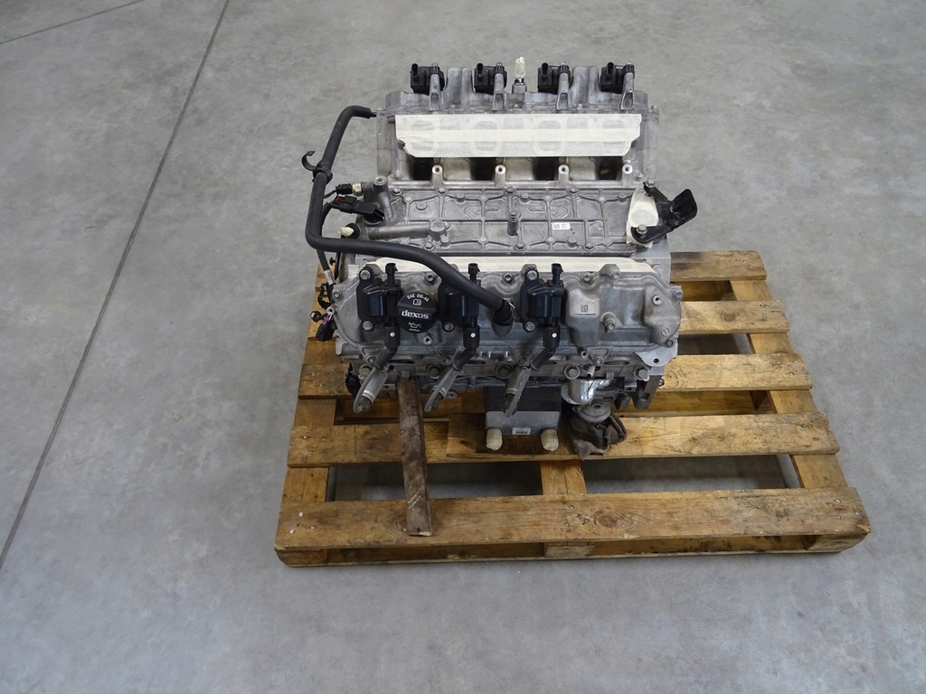 Moteur LT4(376CUV8) — vue 3