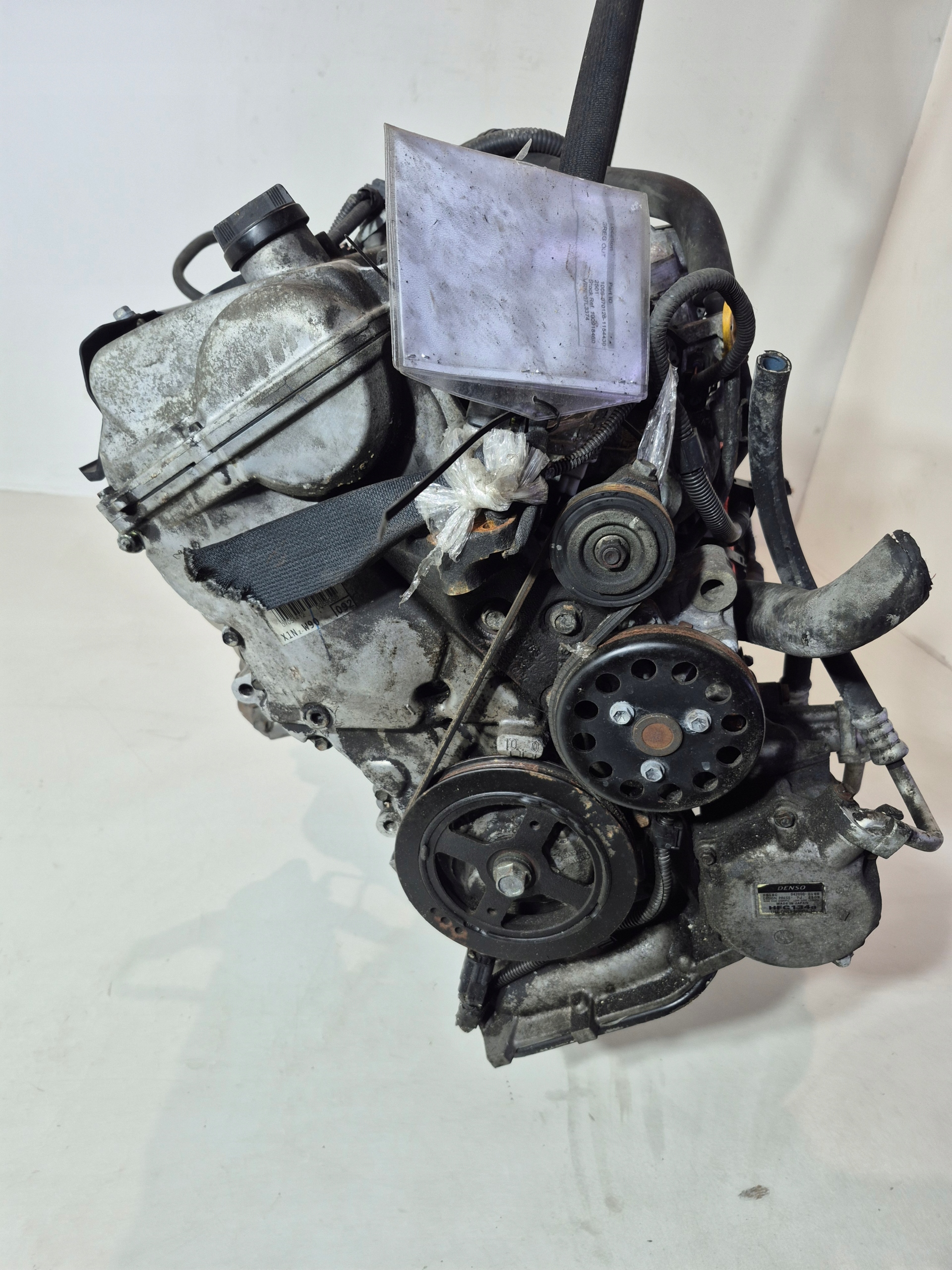 Moteur 1NZ-FXE — vue 2