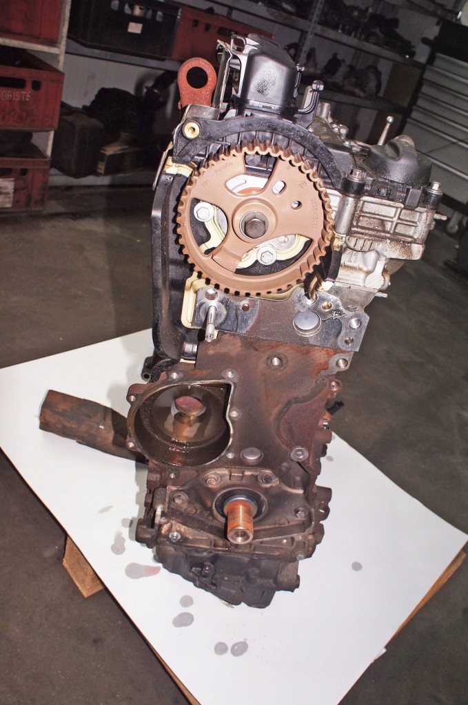 Moteur EHY (DW10FCC) — vue 3