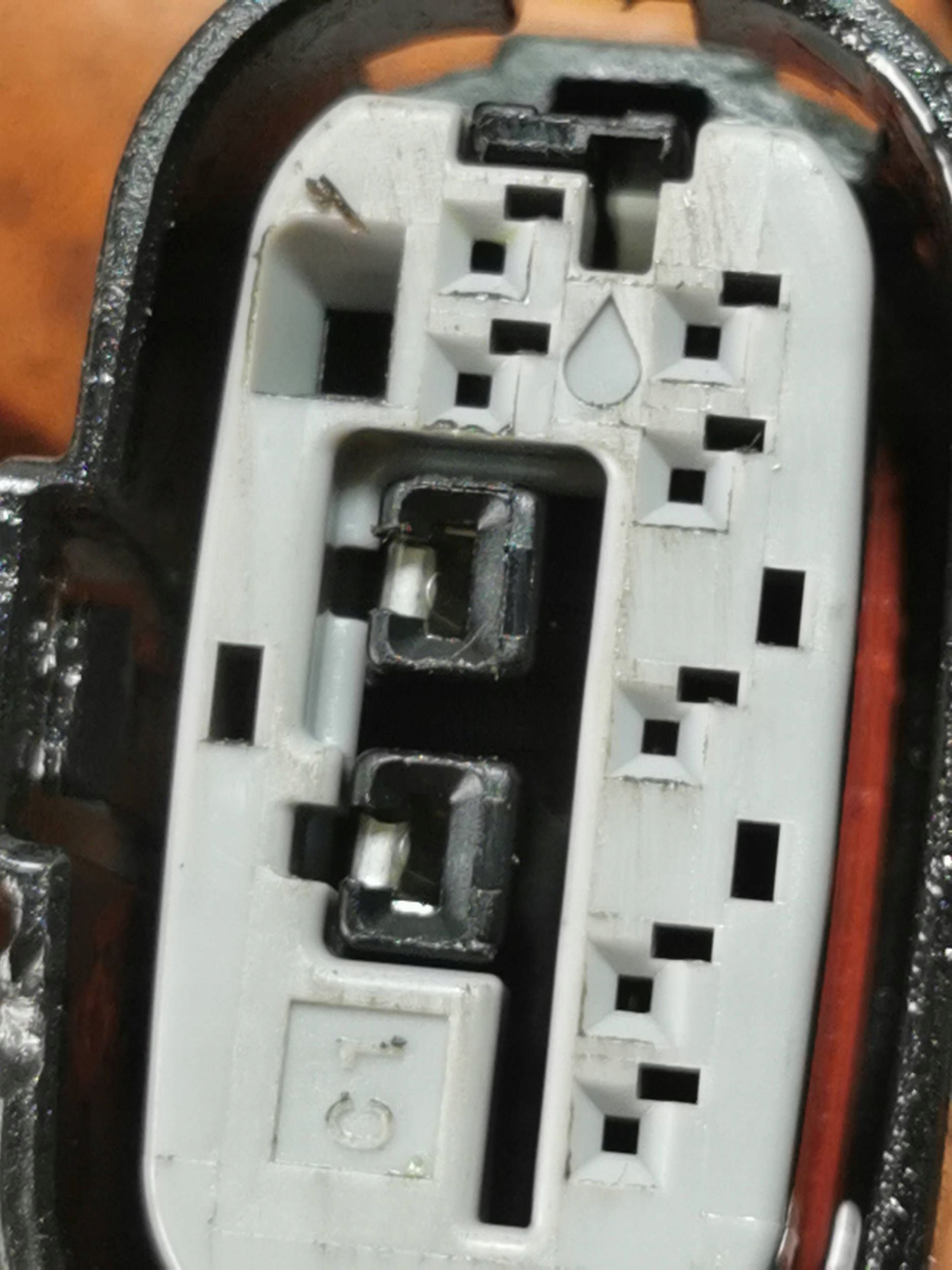 Moteur 2ZR-FXE — vue 6
