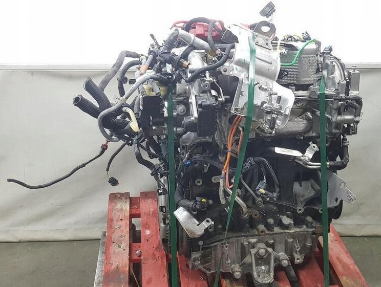 Moteur M9R717 — vue 1