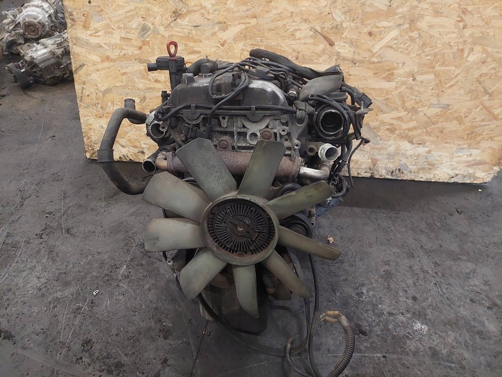 Moteur D20DT — vue 3