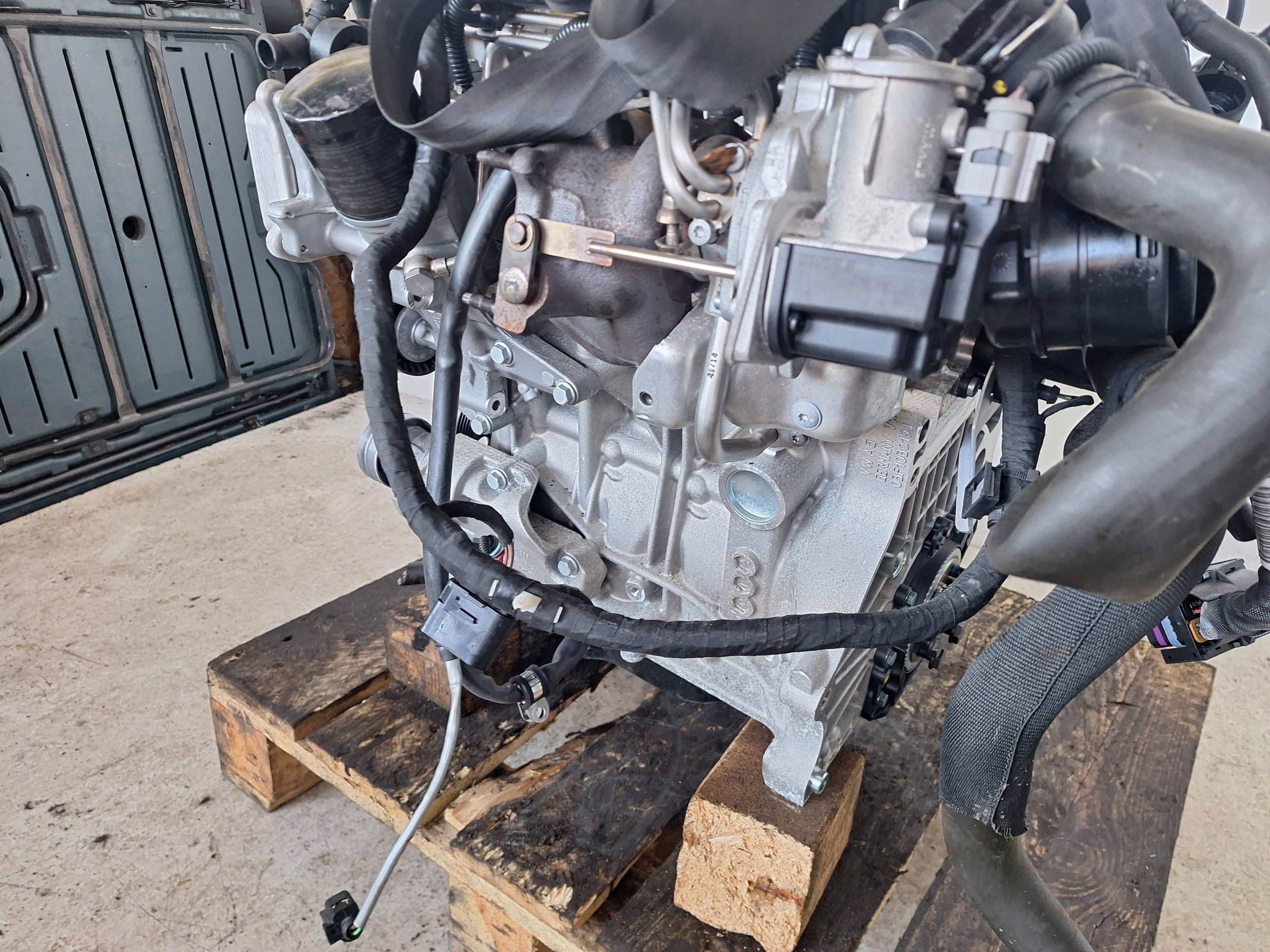 Moteur CBZA — vue 7