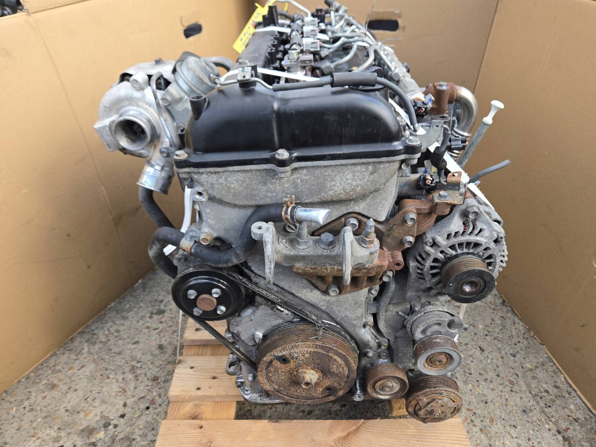 Moteur 4N13 — vue 1