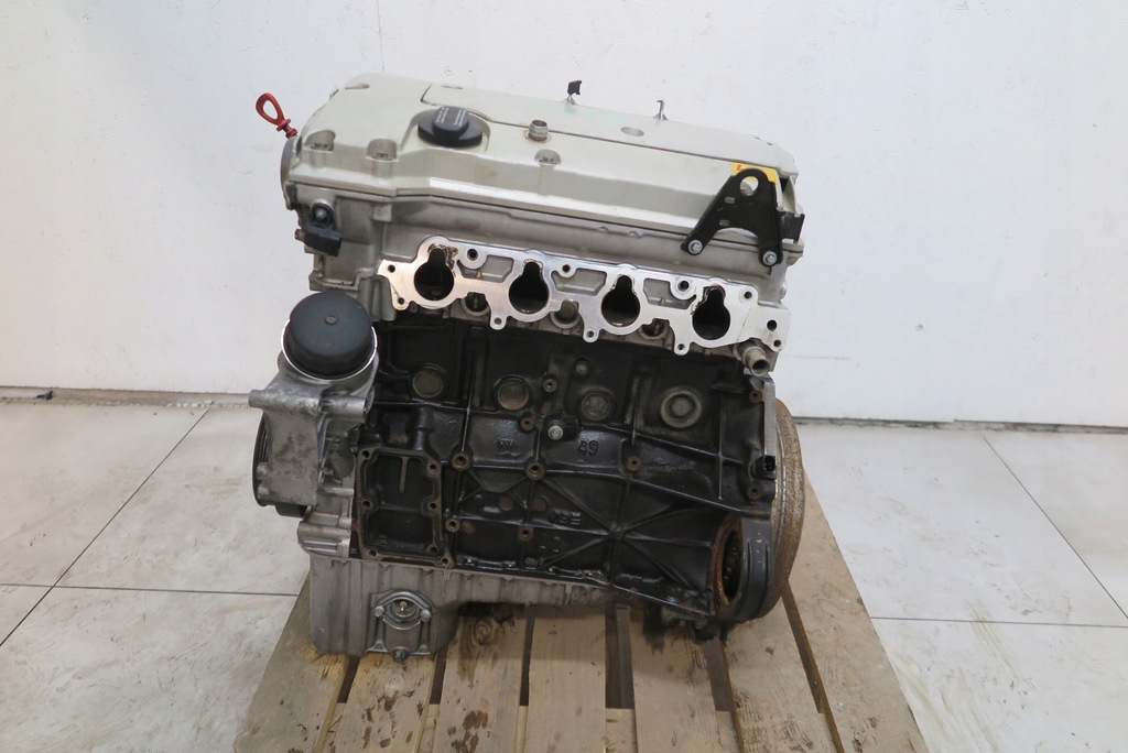 Moteur M 111.945 — vue 1