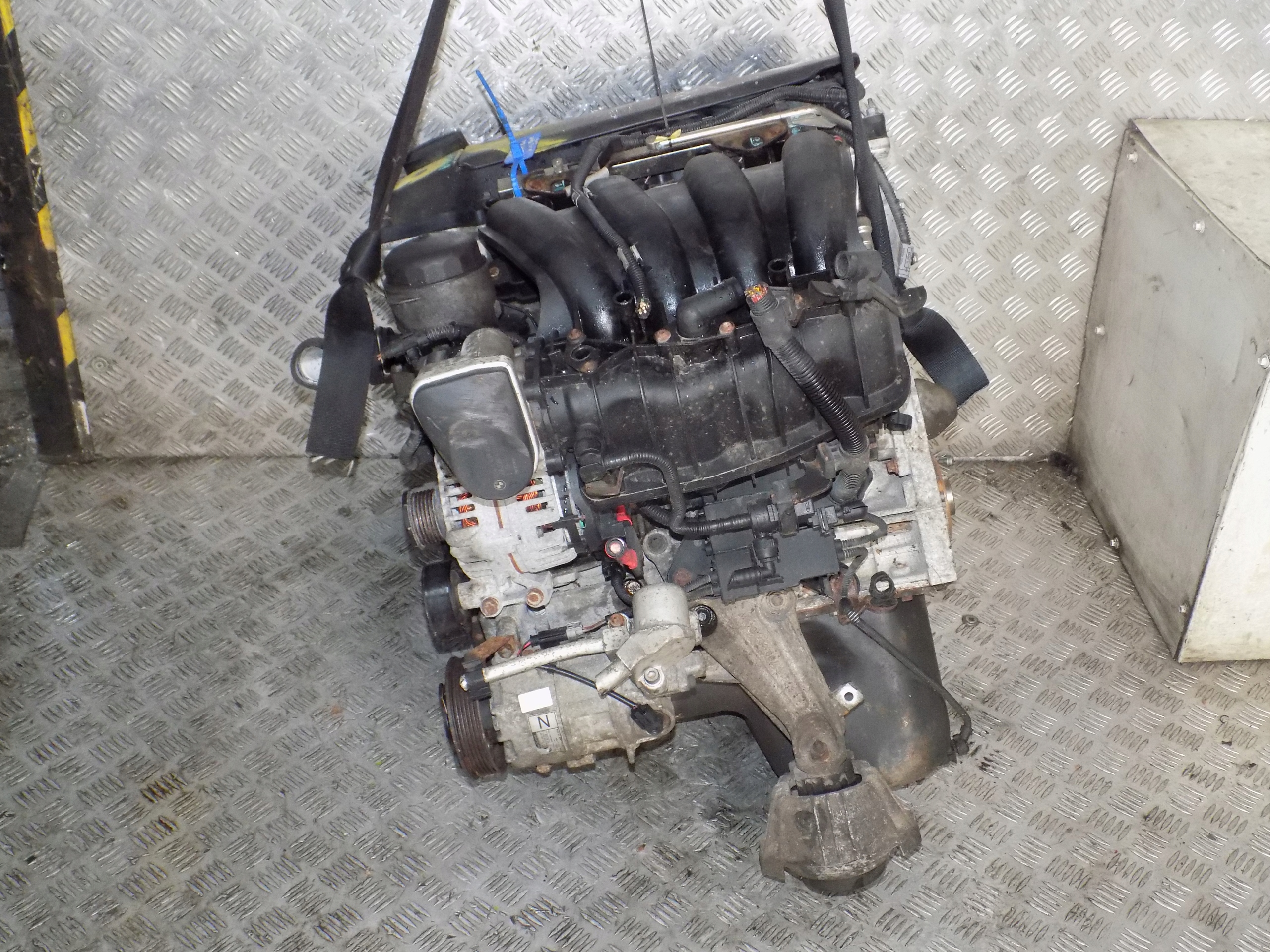 Moteur N45 B16 A — vue 1