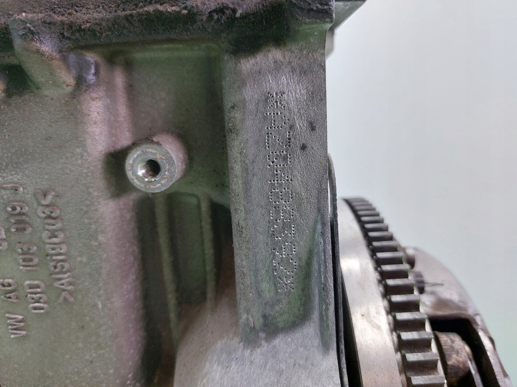 Moteur AZQ — vue 5
