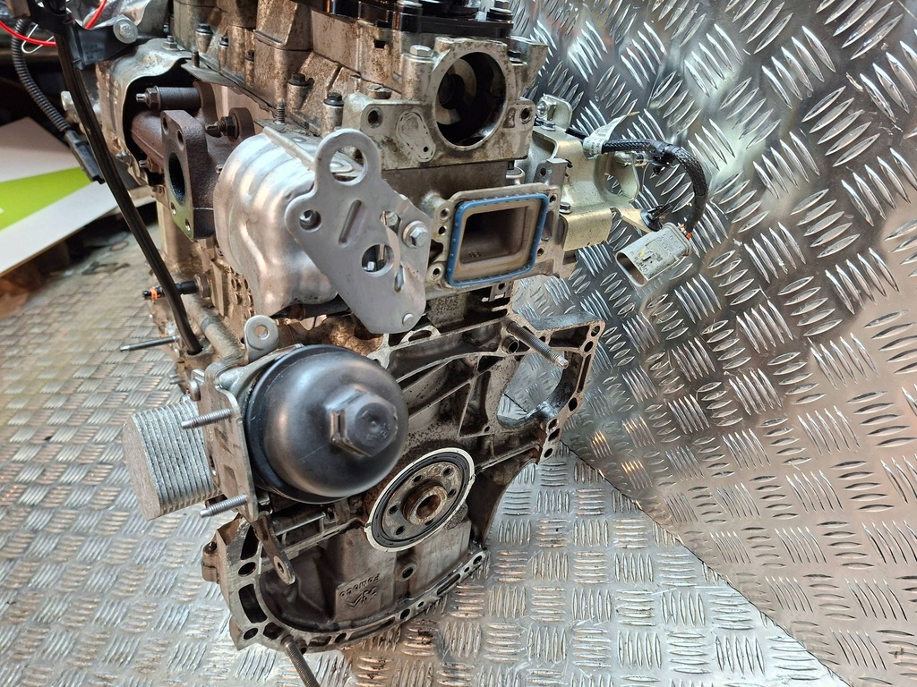 Moteur 9HC (DV6C) — vue 3