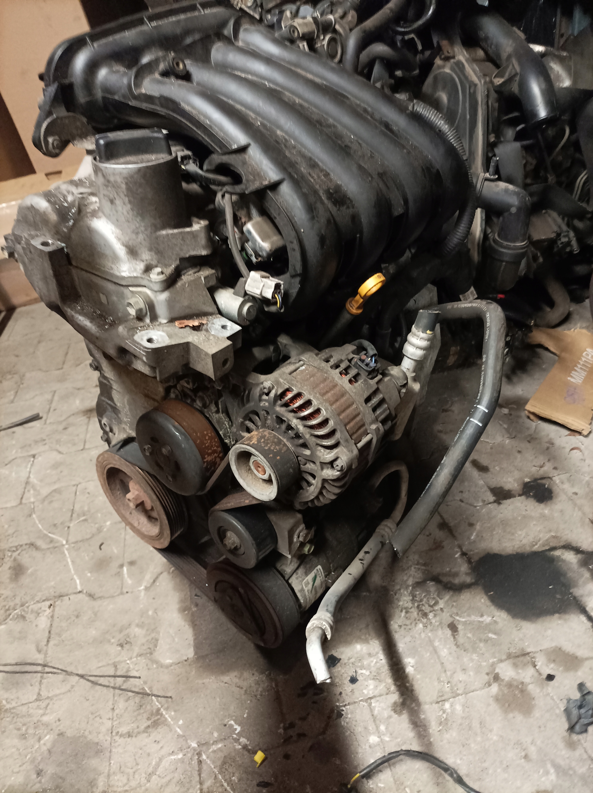 Moteur HR16DE — vue 3