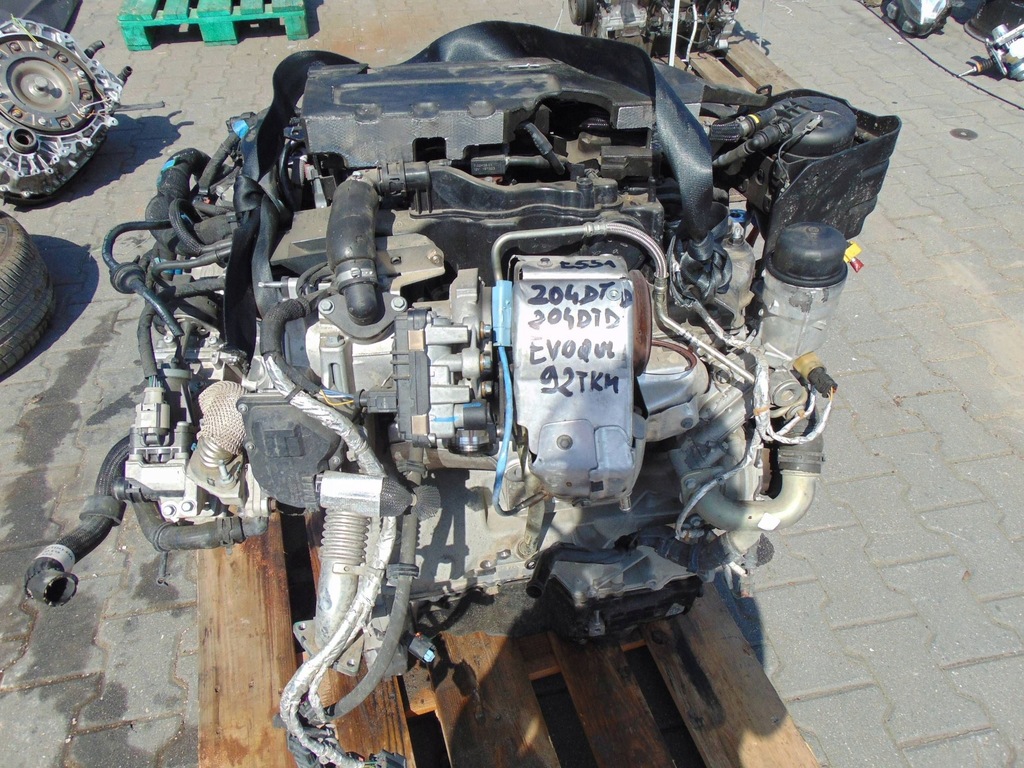 Moteur 204DTD(AJ21D4) — vue 2