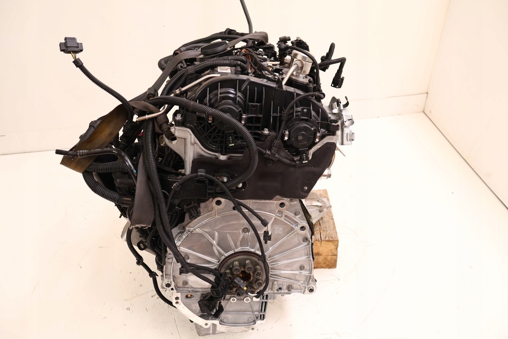 Moteur B48 B20 A — vue 1