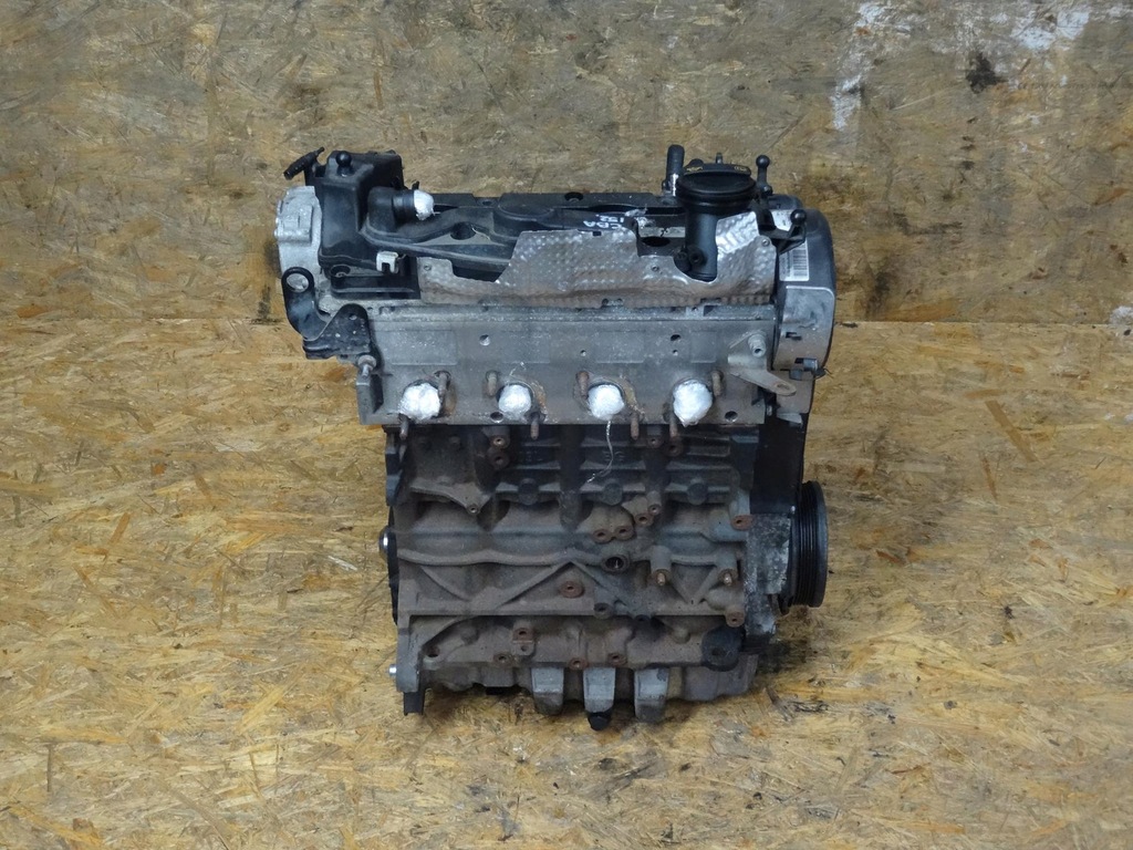 Moteur CBAA — vue 2