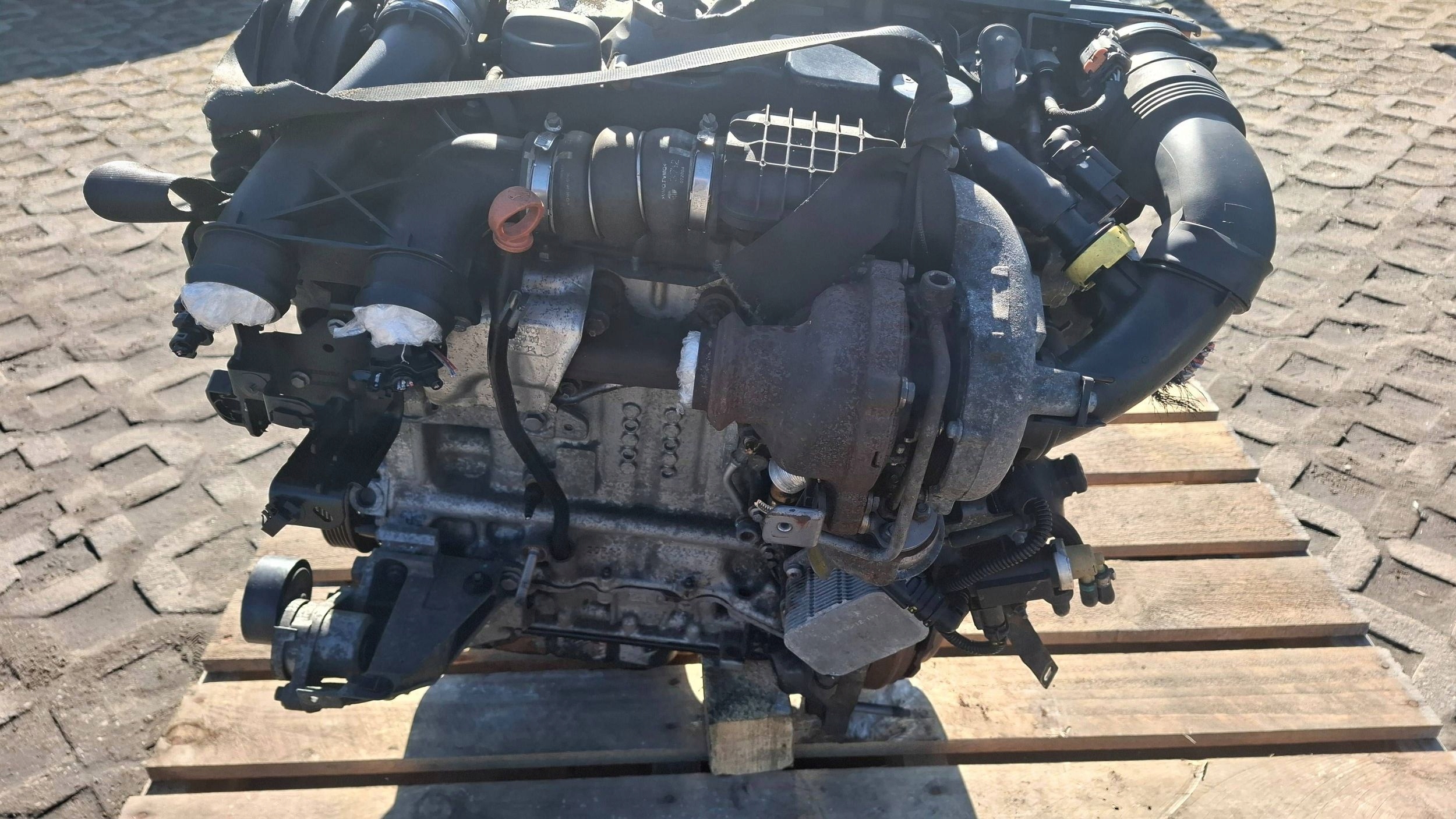 Moteur 9HC (DV6C) — vue 2